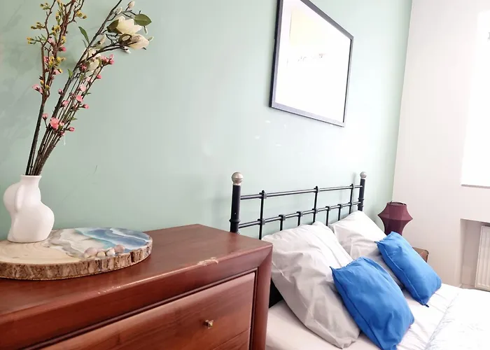 Host Legionow Apartman *